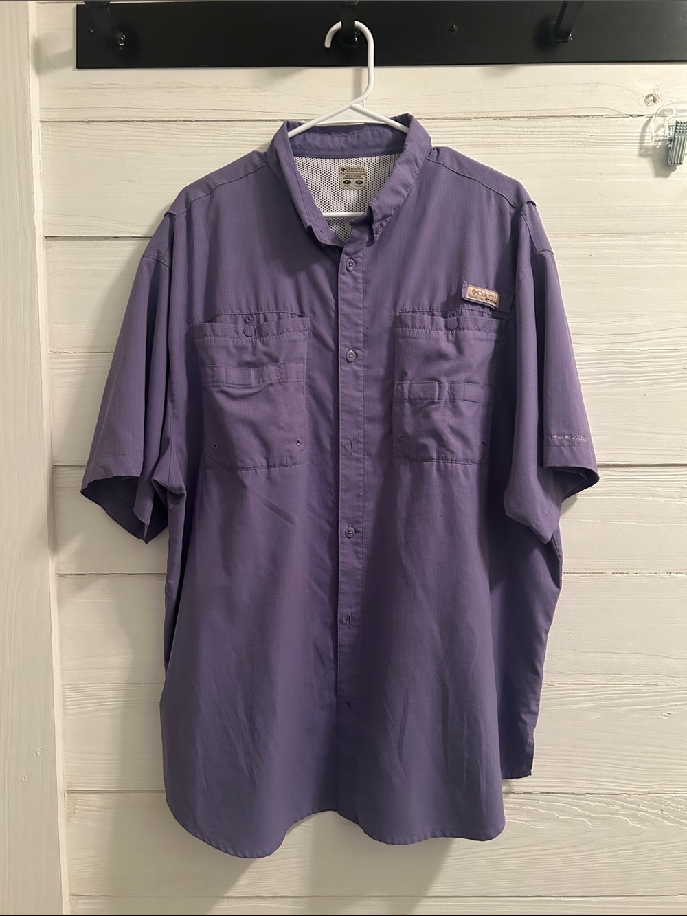 Columbia Men’s Short Sleeve Button-Front Shirt in Lavender Purple